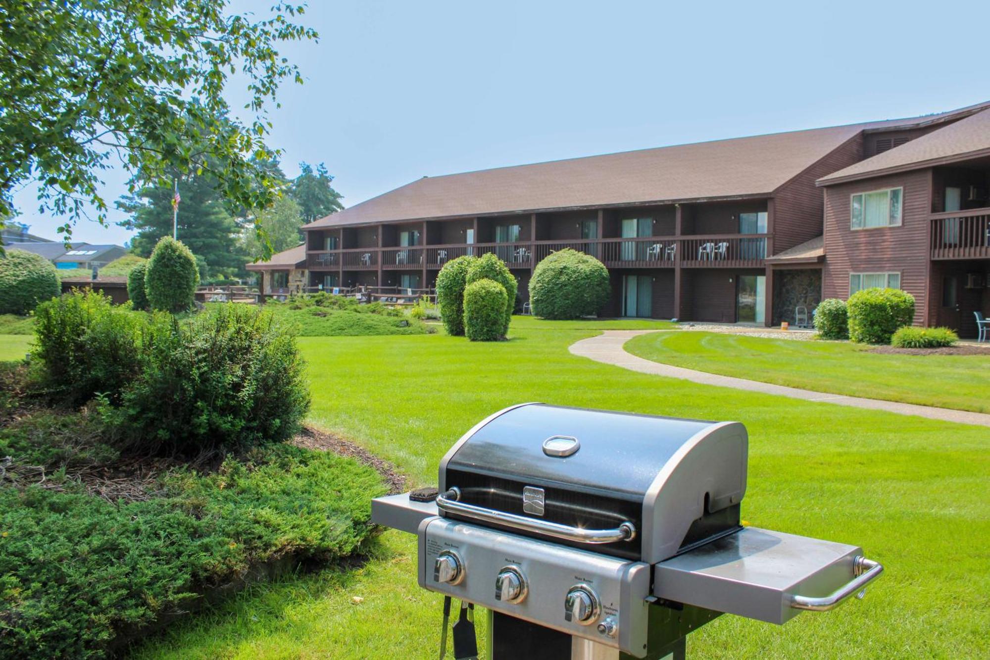 Fireside Inn&Suites Gilford Exterior foto
